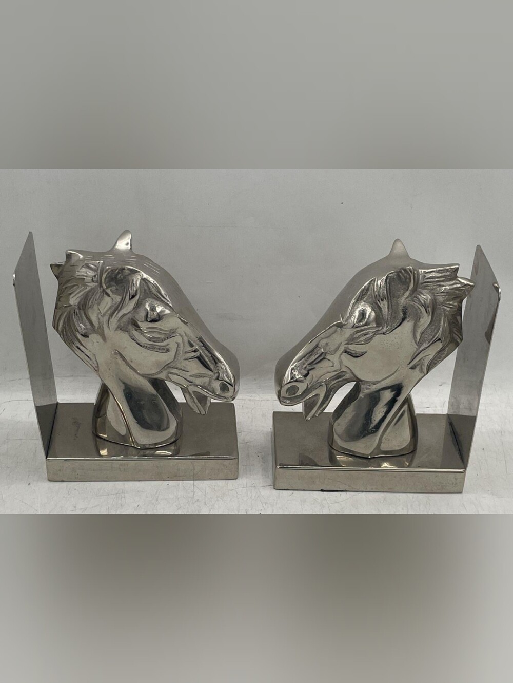 VANNI Nickel Horse Head Bookends - Set of 2 (H 17cm)